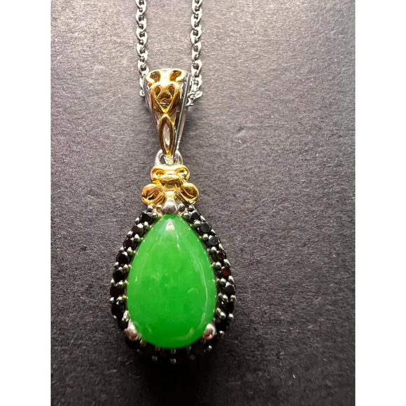 Jade and spinel teardrop sterling silver pendant and chain necklace - Picture 3 of 11